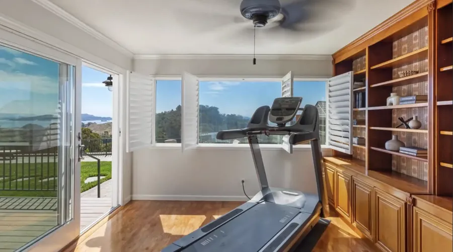126 San Marino Drive, San Rafael, California, United States, 5 Bedrooms Bedrooms, ,4 BathroomsBathrooms,Residential,For Sale,1946447